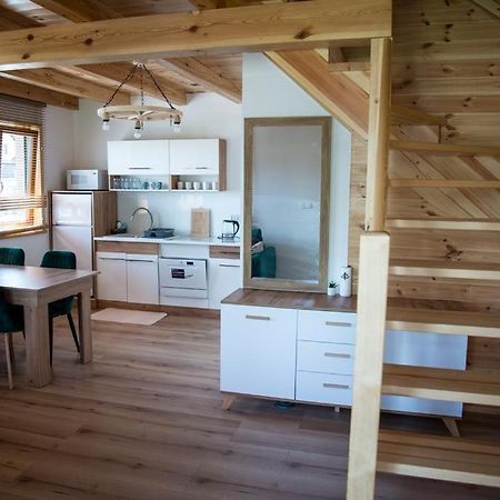 Kalinowy Sad Domki Z Jacuzzi I Sauna Mikołajki Eksteriør billede