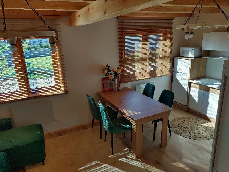 Kalinowy Sad Domki Z Jacuzzi I Sauna Mikołajki Eksteriør billede