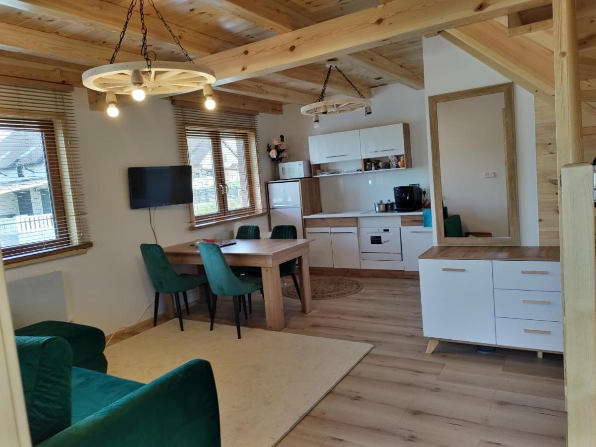 Kalinowy Sad Domki Z Jacuzzi I Sauna Mikołajki Eksteriør billede